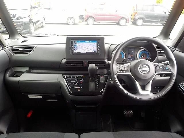 Nissan ROOX ハイウェイスターX　プロパイロットEd photo 2