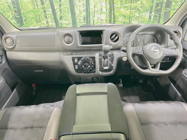 Nissan CARAVAN van 2WD プレミアムGX　低床　ロング photo 2