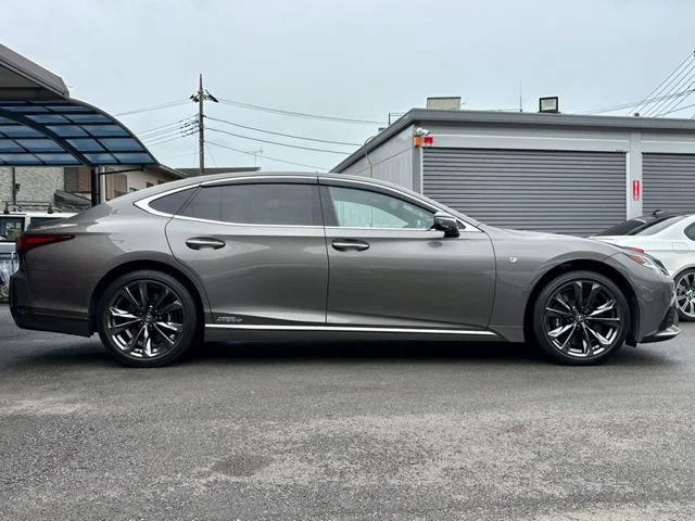 Toyota LEXUS LS500h 4WD Fスポーツ photo 4