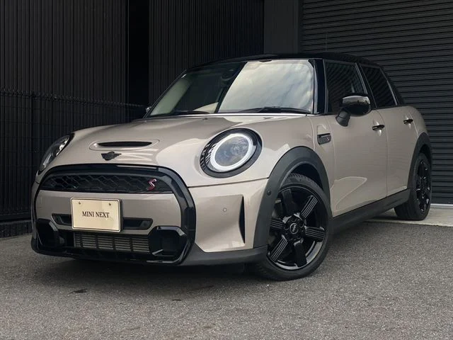 Bmw MINI COOPER SD 5DOOR ベースグレード photo 2