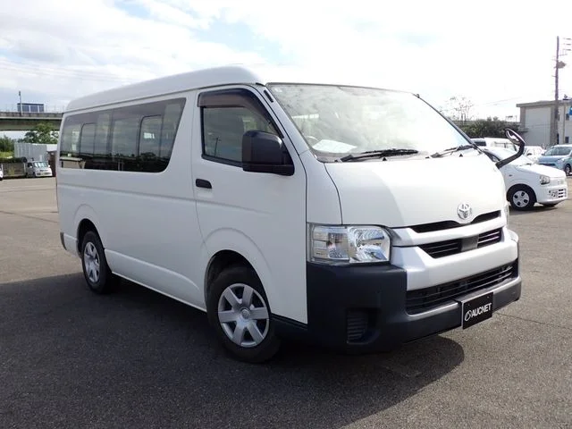 Toyota HIACE wagon ワイド　DX　ロング　ミドルルーフ 2021