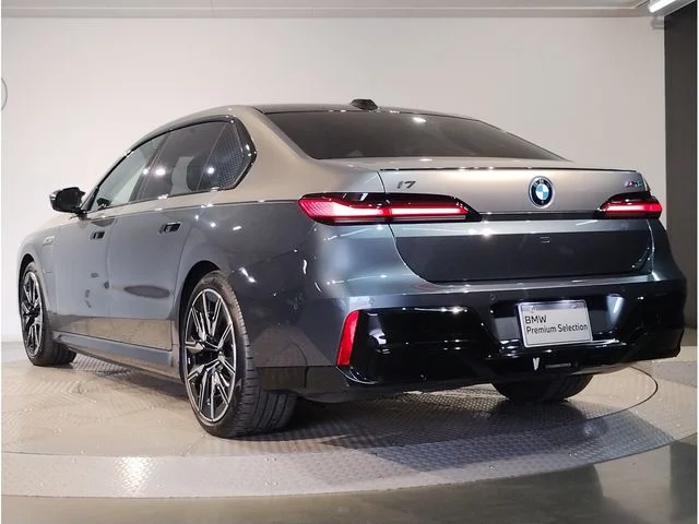 Bmw BMW i7 M70　xDrive photo 3
