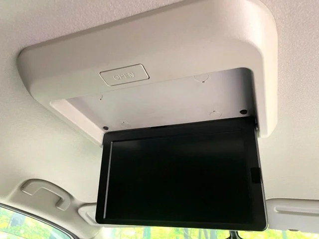 Nissan SERENA WG e−POWER　ハイウェイスター　V photo 3