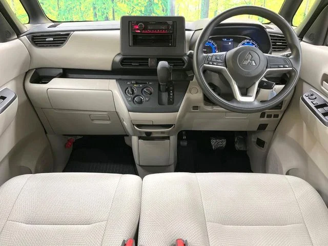 Mitsubishi eK SPACE M photo 2