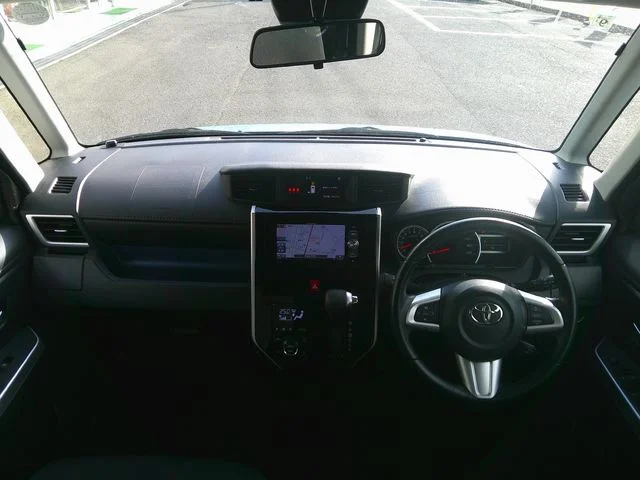 Toyota ROOMY カスタムG photo 2