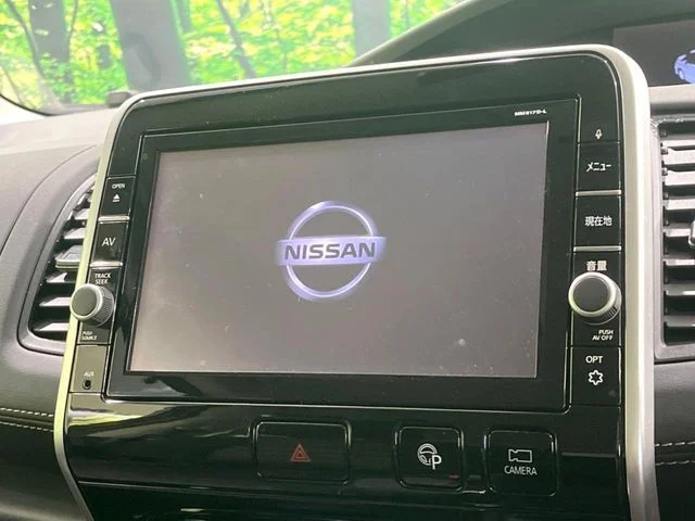 Nissan SERENA S-HYBRID ハイウェイスター　Vセレクション2 photo 3