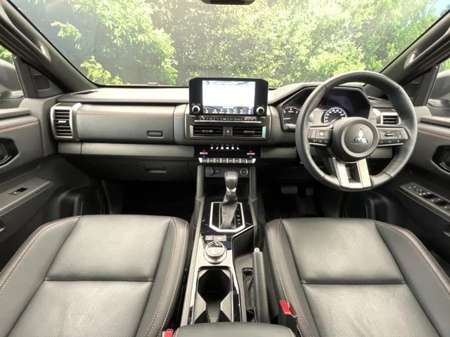 Mitsubishi TRITON GSR photo 2