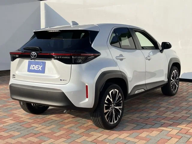 Toyota YARIS CROSS HYBRID Z photo 3