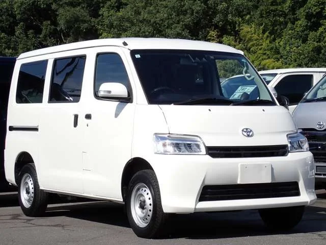 Toyota TOWNACE van 2WD GL　スマートアシスト　2／5人乗り photo 3