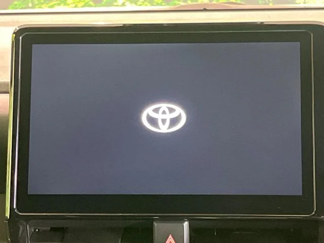 Toyota NOAH HYBRID S−Z photo 3