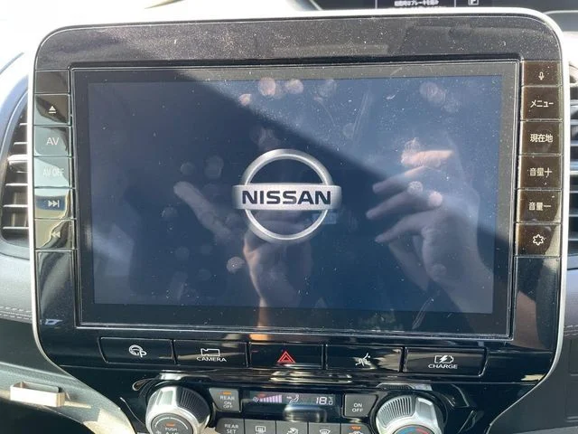 Nissan SERENA WG e−POWER　ハイウェイスター　V photo 3
