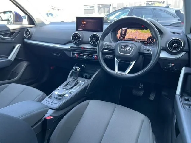 Audi AUDI Q2 35　TFSI　アドバンスド photo 2