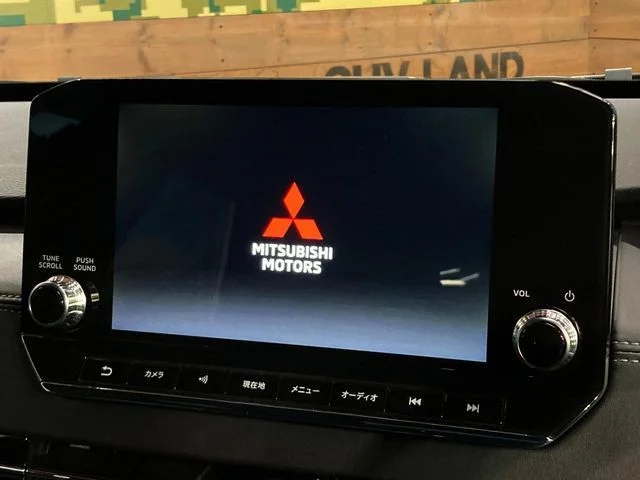 Mitsubishi OUTLANDER PHEV ブラックエディション photo 3