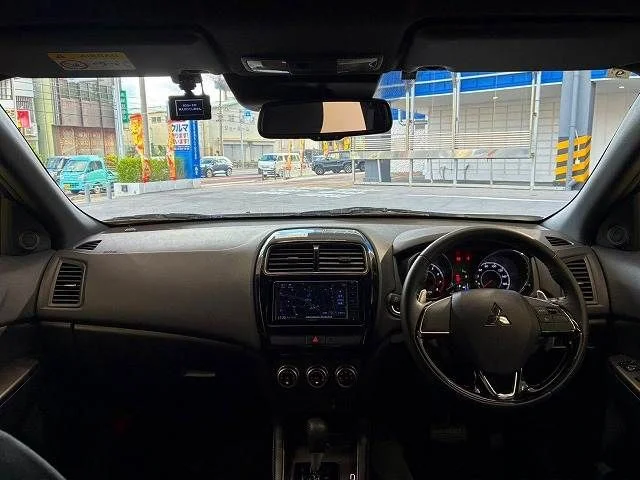 Mitsubishi RVR G photo 2