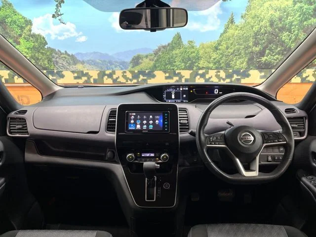 Nissan SERENA S-HYBRID ハイウェイスター　V photo 2