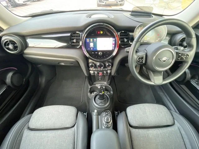 Bmw MINI COOPER ベースグレード photo 2