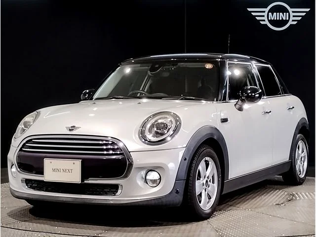 Bmw MINI COOPER 5DOOR ベースグレード 2019