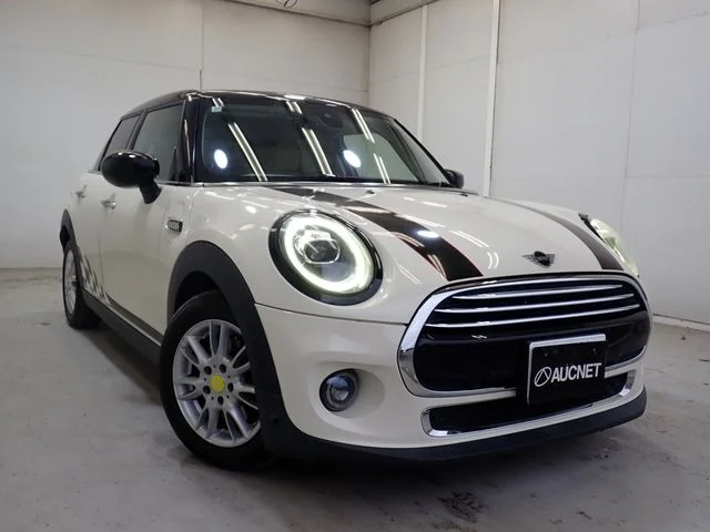 Bmw MINI COOPER 5DOOR ベースグレード 2019