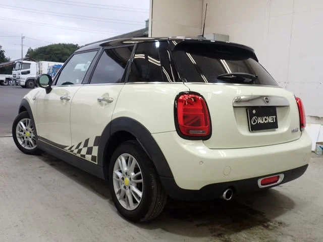 Bmw MINI COOPER 5DOOR ベースグレード photo 3