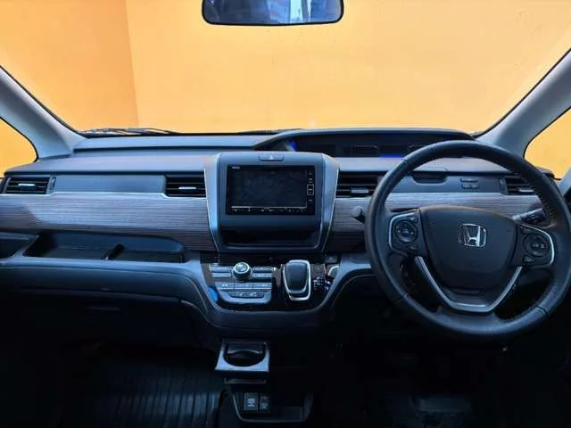 Honda FREED plus HYBRID クロスター　ホンダセンシング photo 2