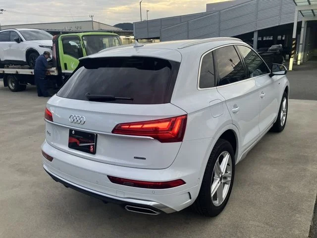 Audi AUDI Q5 40　TDI　クワトロ　Sライン photo 3