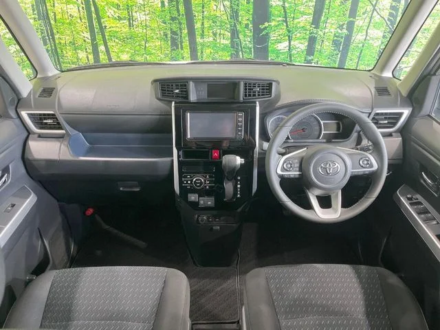 Toyota ROOMY カスタムG photo 2