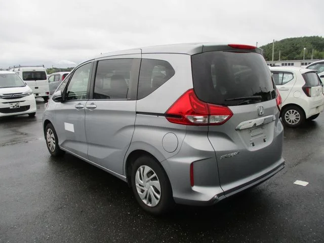 Honda FREED plus G　ホンダセンシング photo 3