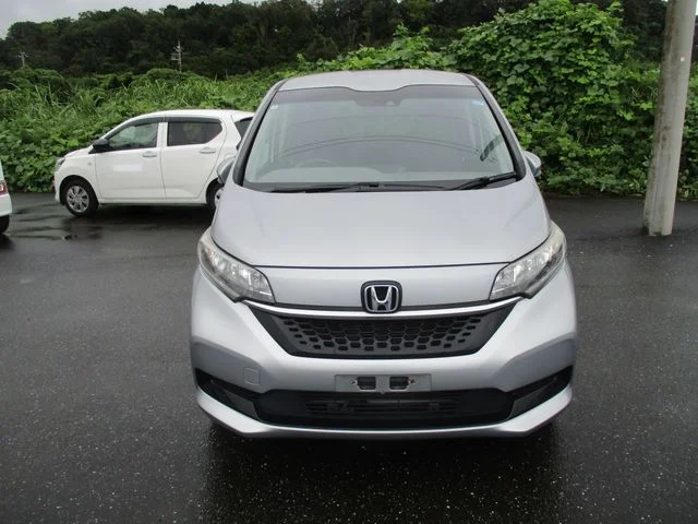 Honda FREED plus G　ホンダセンシング photo 4