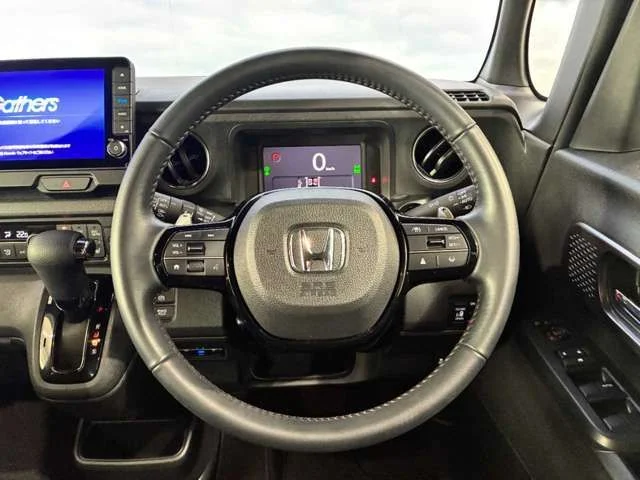 Honda N BOX CUSTOM 4WD ターボ photo 3