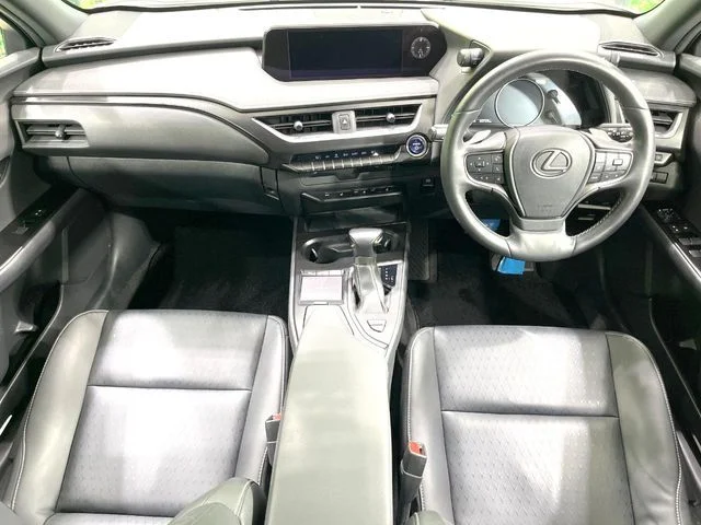 Toyota LEXUS UX250h バージョンC photo 2