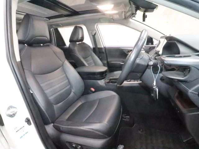 Toyota RAV4 HYBRID 4WD G photo 4