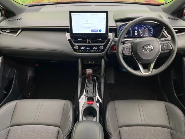 Toyota COROLLA CROSS HYBRID Z photo 2