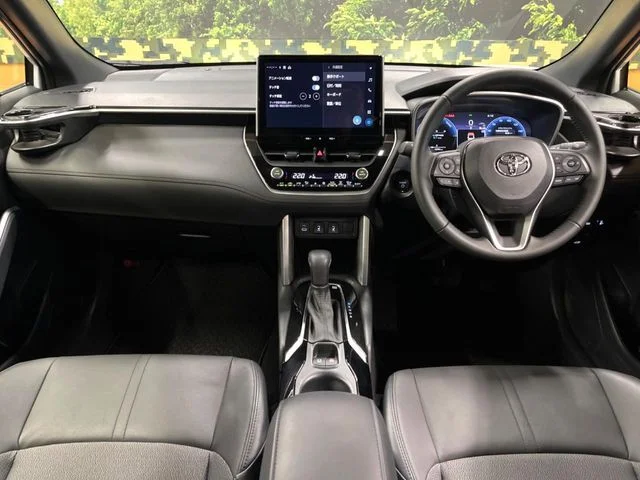 Toyota COROLLA CROSS HYBRID Z photo 2