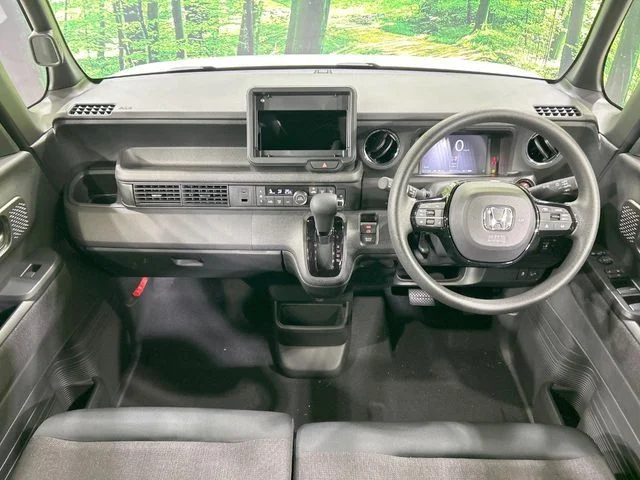 Honda N BOX CUSTOM ベースグレード photo 2