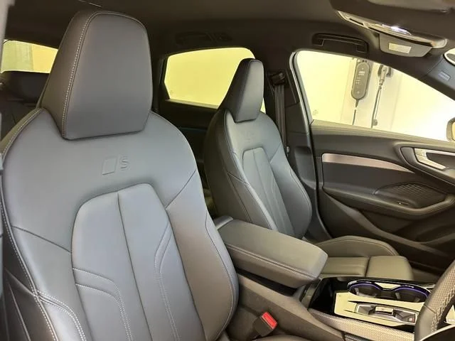 Audi AUDI A5 Sedan TFSI　Sライン photo 4