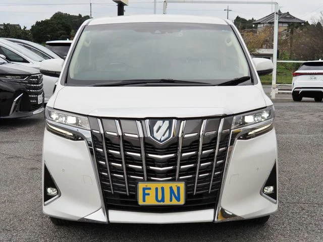 Toyota ALPHARD hybrid 4WD エグゼクティブラウンジ photo 2