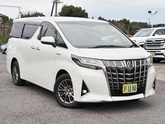 Toyota ALPHARD hybrid 4WD エグゼクティブラウンジ photo 3