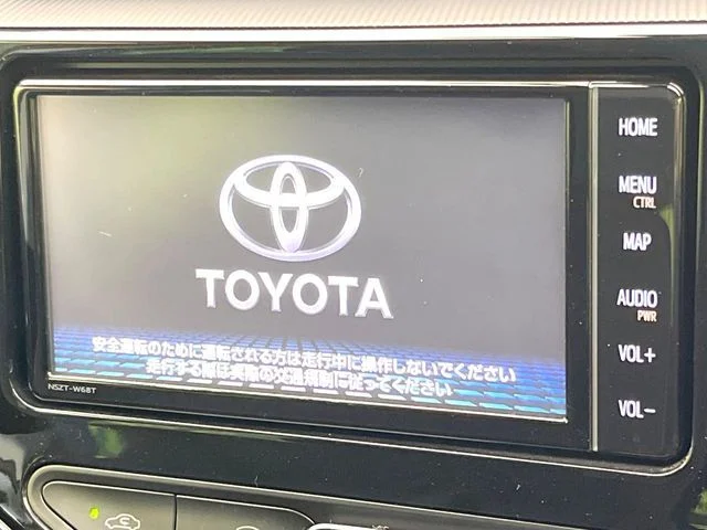 Toyota AQUA G photo 3