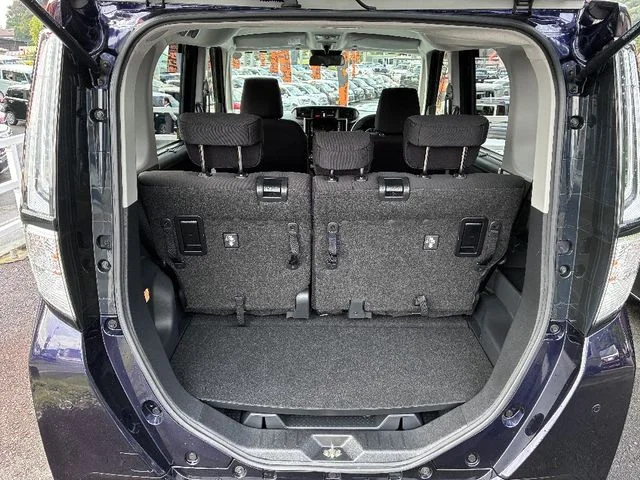 Toyota ROOMY 4WD カスタムG photo 3
