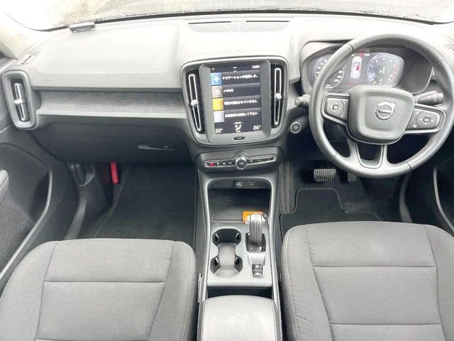 Volvo VOLVO XC40 B4 photo 2