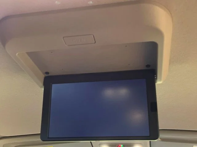 Nissan SERENA WG e−POWER　ハイウェイスター　V photo 3