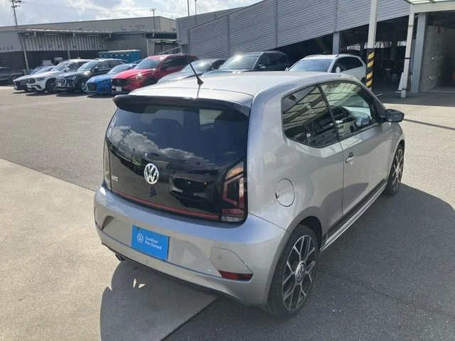 Volkswagen VOLKSWAGEN up! GTI photo 3