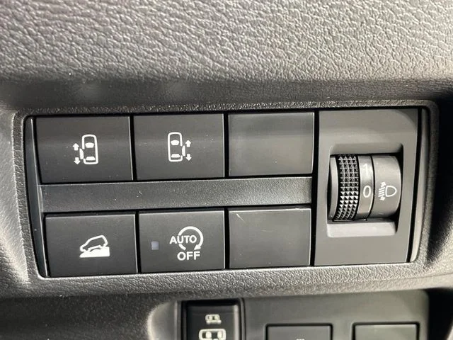 Mitsubishi DELICA MINI G　プレミアム photo 3