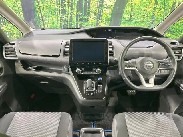 Nissan SERENA WG e−POWER　ハイウェイスター　V photo 2