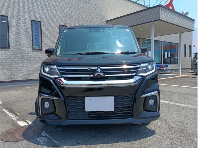 Mitsubishi DELICA D:2 2WD ハイブリッド　MZ photo 2