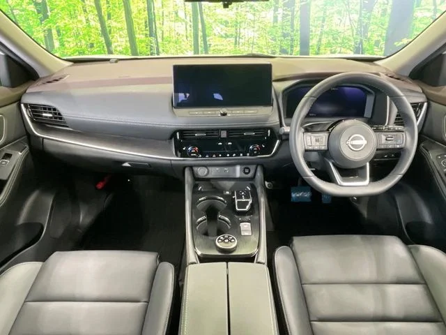 Nissan X-TRAIL HYBRID 4WD G　e−4ORCE photo 2