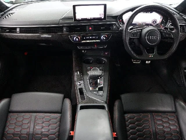Audi AUDI RS5 SPORTBACK ベースグレード photo 2