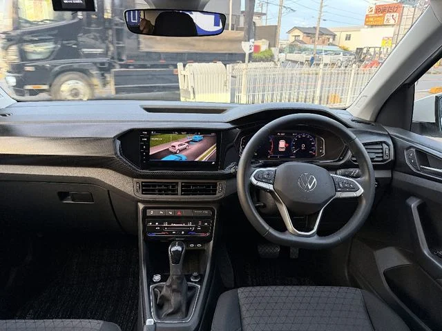 Volkswagen VOLKSWAGEN T-Cross TSI　アクティブ photo 3