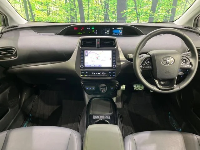 Toyota PRIUS A　ツーリングセレクション　ブラックEd photo 2