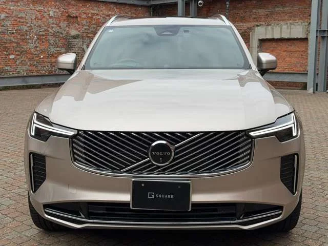 Volvo VOLVO XC90 ウルトラ　B5　AWD photo 3